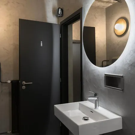 Hostel Izy *
