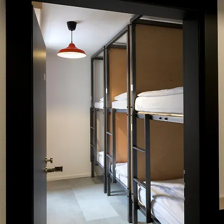 Hostel Izy